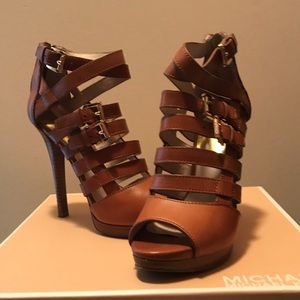 Brown leather Michael kors heels